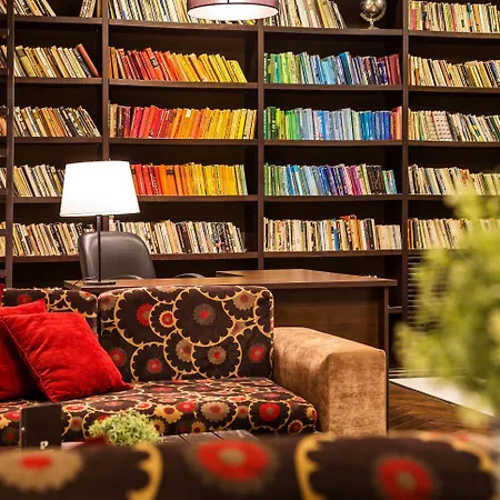 佩伦洛奇酒店 酒店