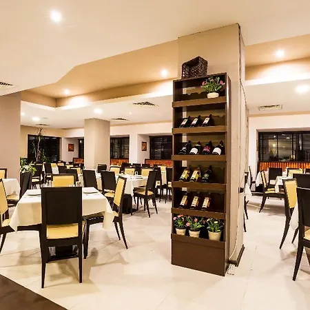 佩伦洛奇酒店 4*